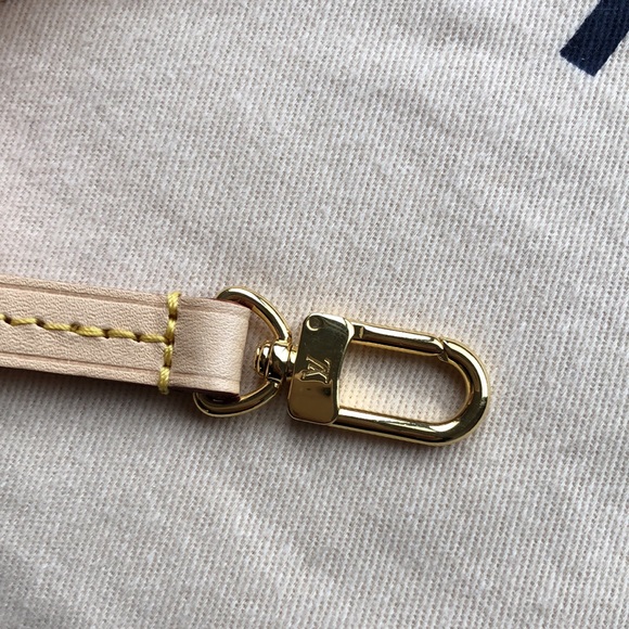 🌼🌼 NEW 🌼🌼 Louis Vuitton Vachetta Crossbody Strap - Picture 4 of 8